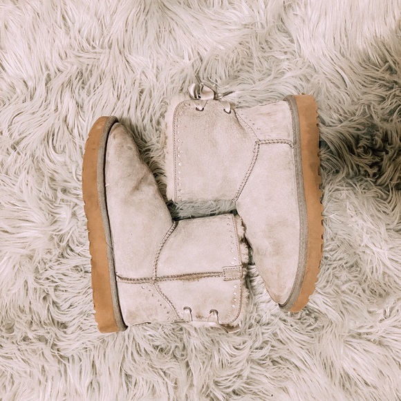 ugg sold